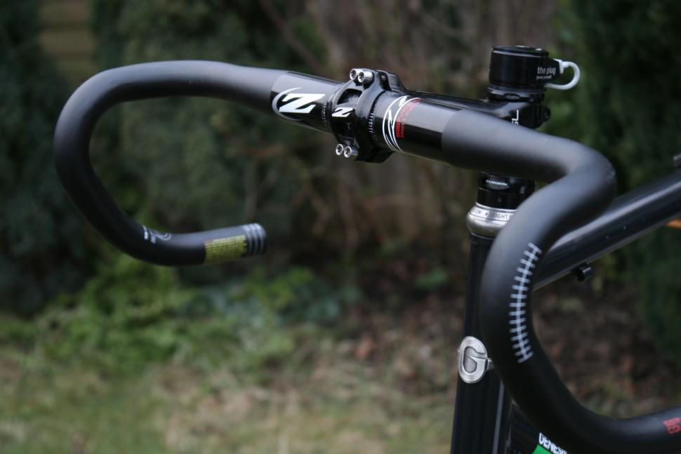 Review Zipp Service Course SL short shallow handlebar road.cc